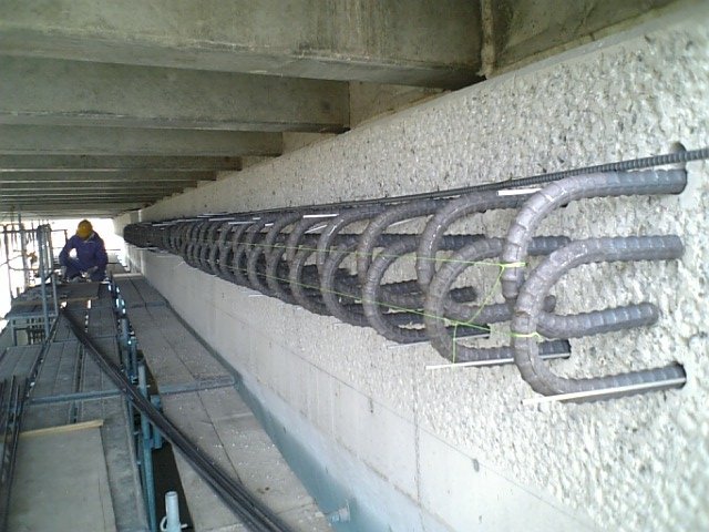 FOUNDATIONS 基礎